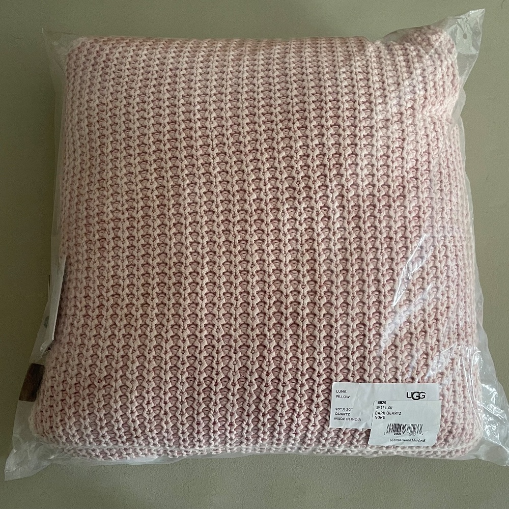 NWT UGG LUNA Throw Pillow QUARTZ Rare Find!